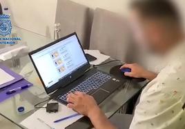 La foto de boda que destapó en Málaga una 'consultoría' del cibercrimen