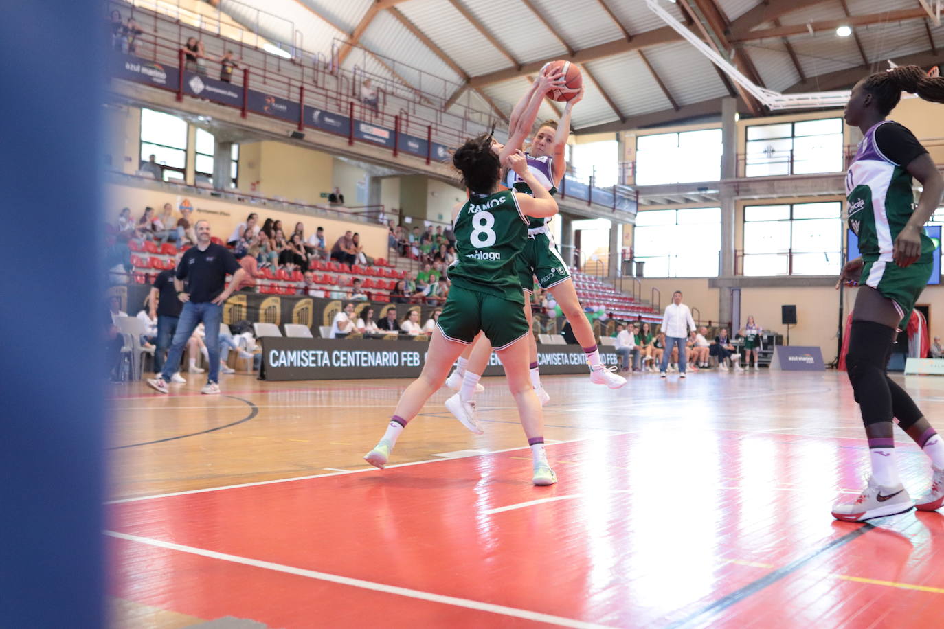 El Unicaja Mijas gana y asciende a la Liga Challenge