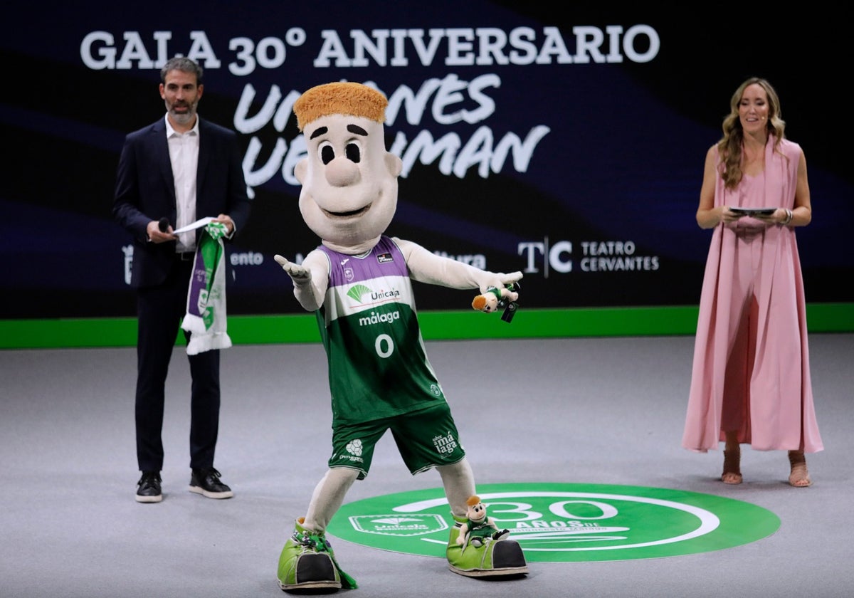 Berni, Chiqui y Marta Fernández.