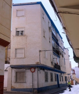 Imagen secundaria 2 - Propiedades de la Sareb en edificios de las calles Fernando Chirino (23 pisos), Galíndez de Carvajal (8) y Pajaritos (12).