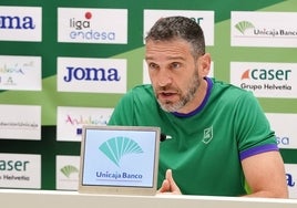 Ibon Navarro, en la rueda de prensa ofrecida este viernes.