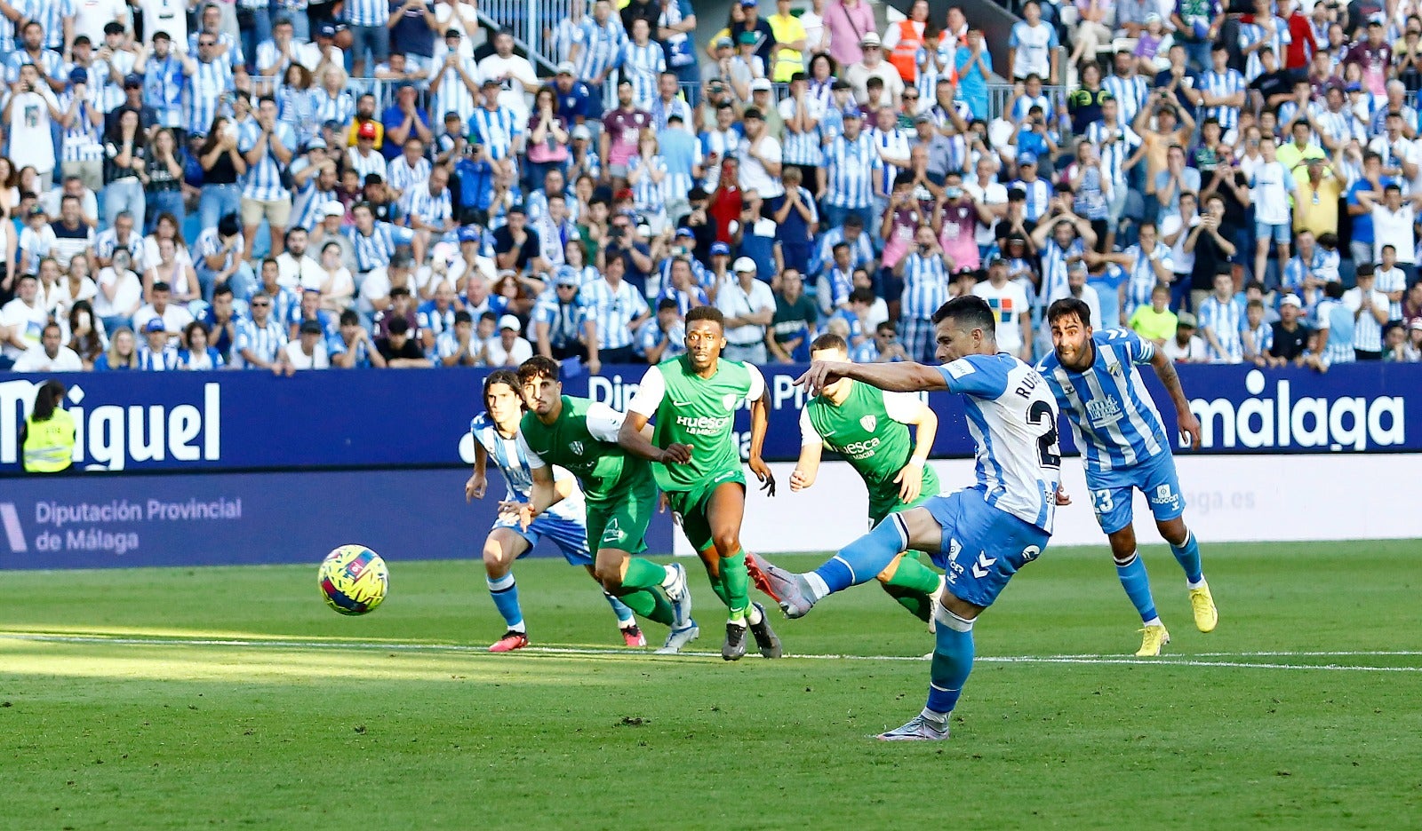 Las mejores imágenes del Málaga-Huesca