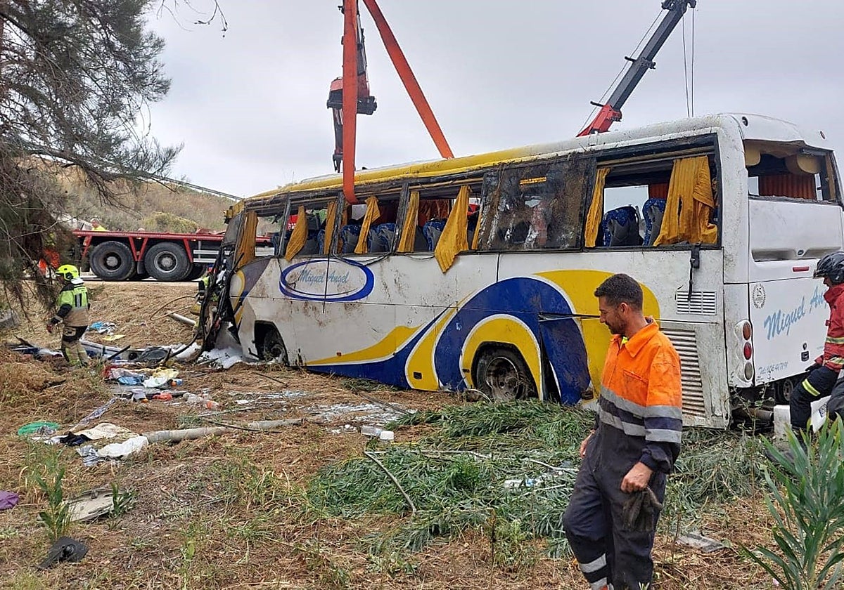 Estado del autubús siniestrado el domingo en Almonte con temporeras a bordo.