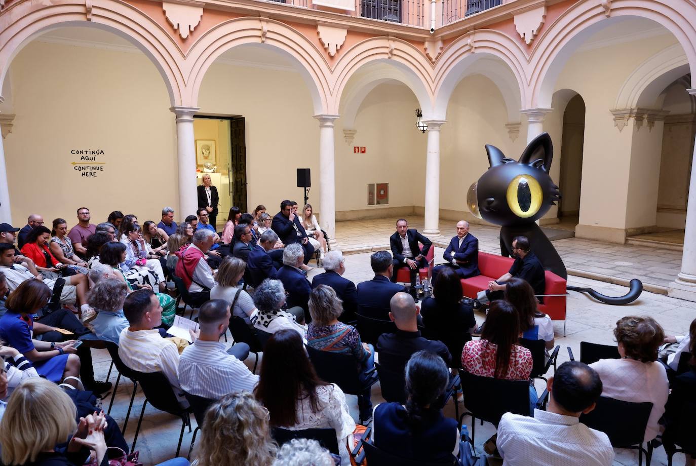 Bernard Picasso y Javier Calleja, en el Aula de Cultura de SUR