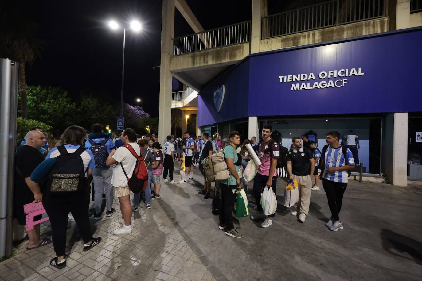 La caravana malaguista pone rumbo a Ponferrada
