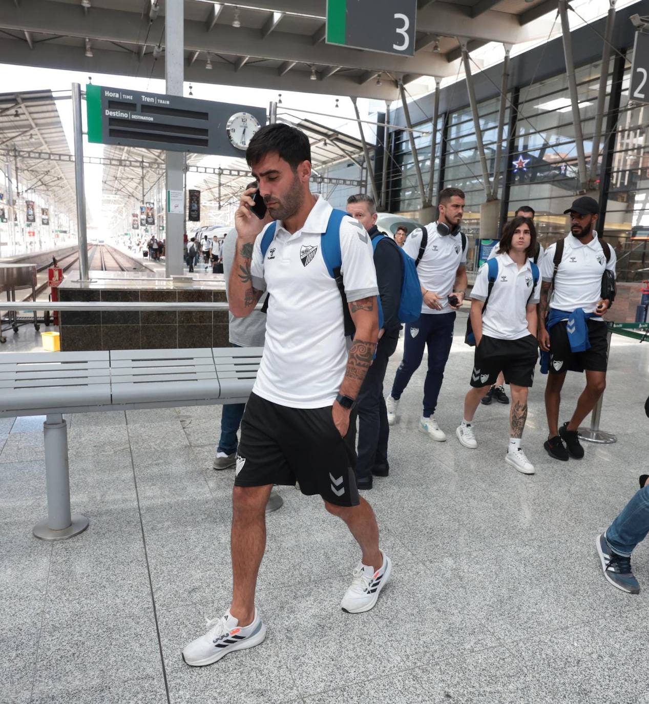 Regreso del Málaga tras la derrota en Ponferrada