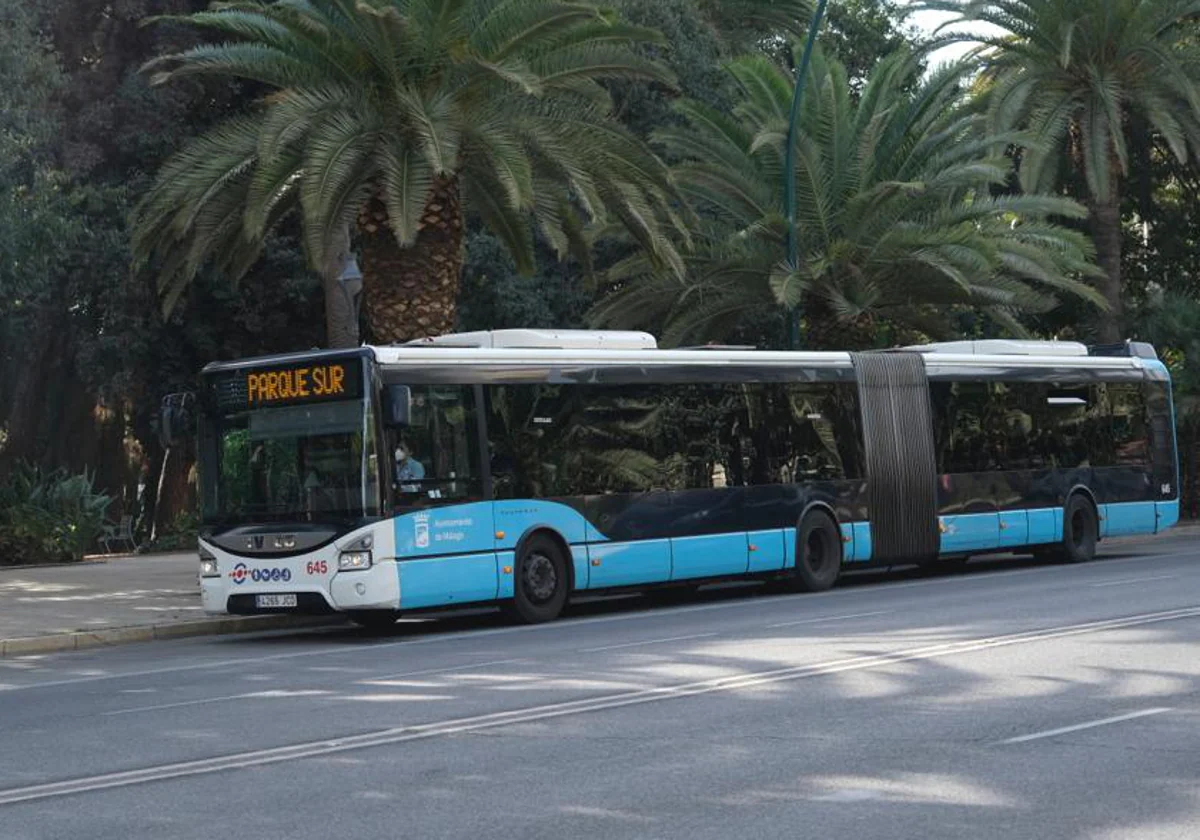 Los autobuses urbanos movieron el pasado abril casi medio millón de viajeros más.