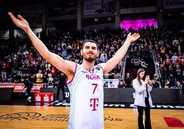 Herrera celebra un triunfo con el Telekom Bonn esta temporada.