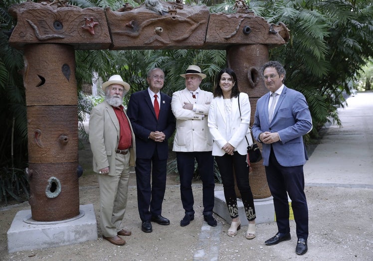 Joan Llorens i Gardy, Francisco de la Torre, Xavier Vilató, Emilia Garrido y Francisco Cantos, en la presentación.