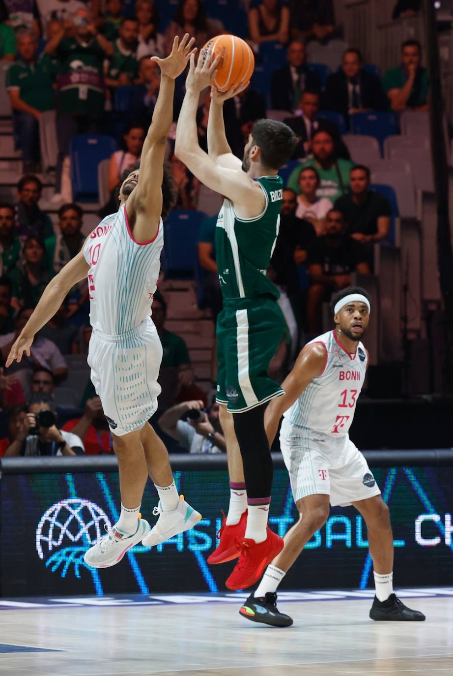 Las mejores imágenes del Unicaja-Telekom Bonn en la Final Four 2023