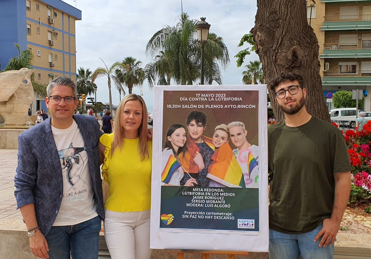 Acto de presentación de la iniciativa, este viernes en Rincón de la Victoria.