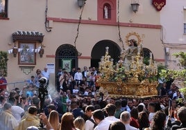 La Divina Pastora, tras su salida de la sede canónica.