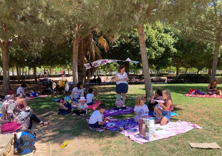 Pícnic reivindicativo en Málaga para apoyar a las familias monoparentales