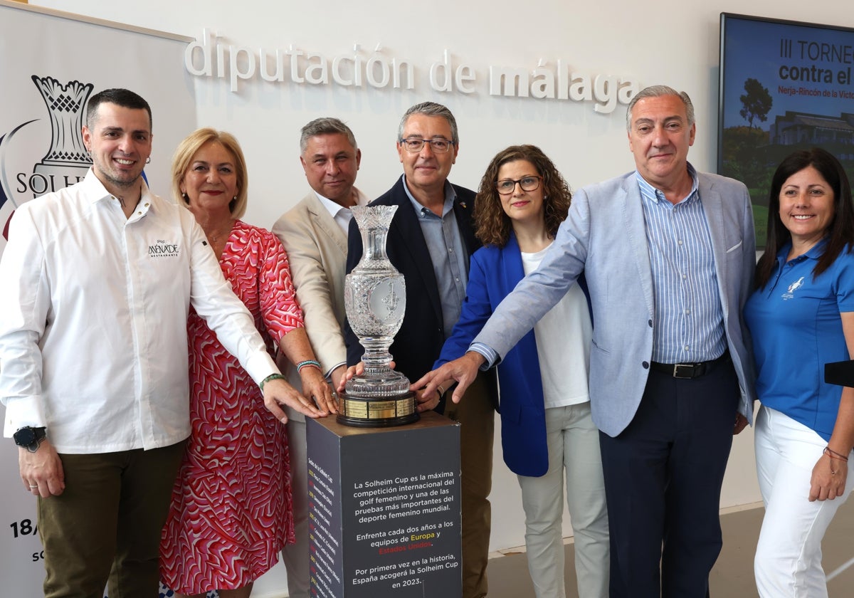 Acto de presentación de la competición solidaria, este martes en la Diputación.