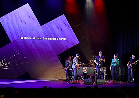 Imagen secundaria 1 - Cruz Roja celebra sus 150 años: lo que fueron, lo que son y lo que serán