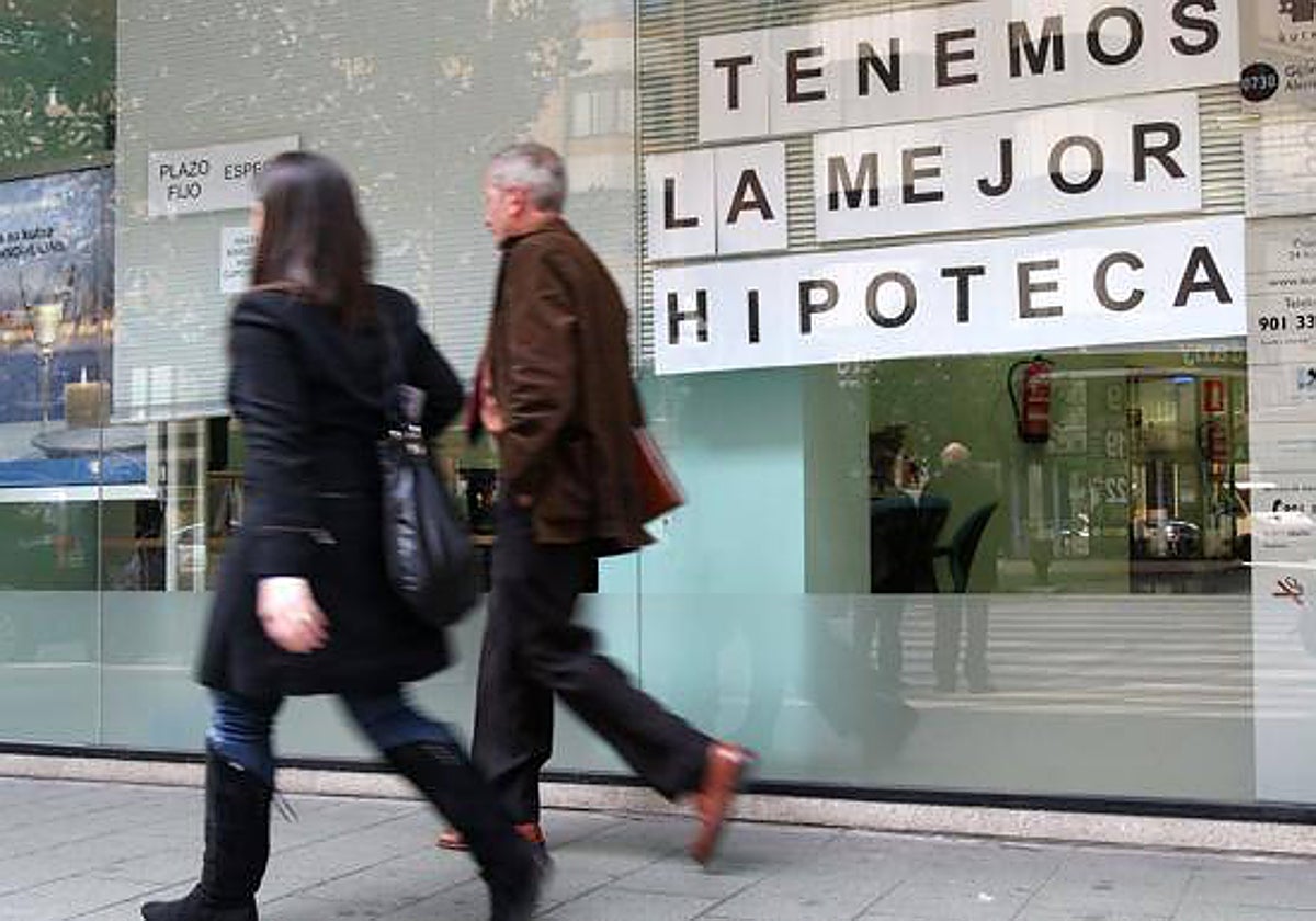 Un cliente recupera más de 6.000 euros tras demandar a su banco por gastos hipotecarios «abusivos»