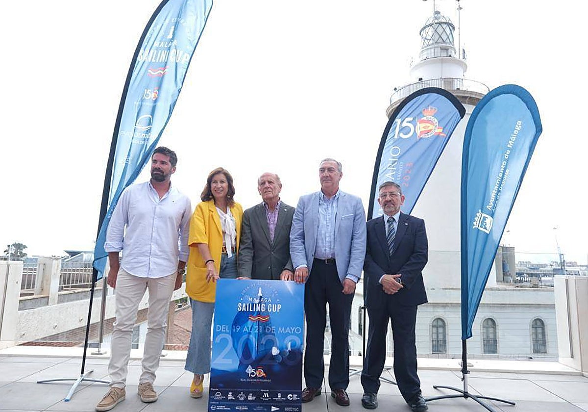 Distintas personalidades durante la presentación de la prueba en el Real Club Mediterráneo.