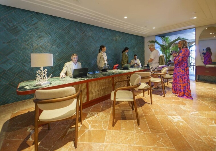 El emblemático hotel Fuerte Marbella reabre sus puertas como cinco estrellas