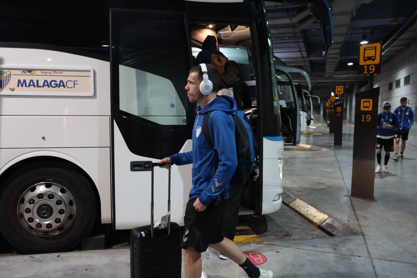 Silencio sepulcral en el regreso de la expedición malaguista