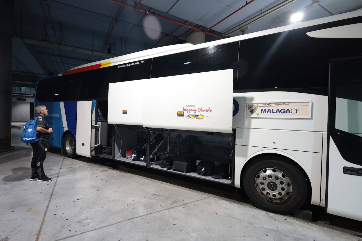 Silencio sepulcral en el regreso de la expedición malaguista