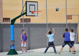 El deporte es una de las actividad previstas en el programa de refuerzo.