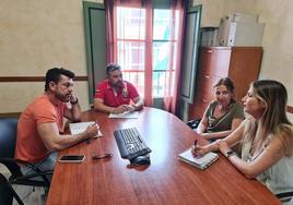 Un momento de la reunión mantenida.
