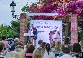 El alcalde y candidato a la reelección por el PP, José Alberto Armijo, en Maro.