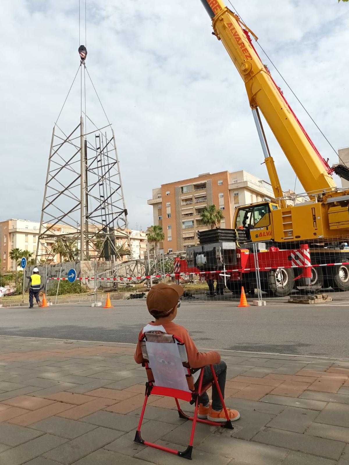 El pequeño, a pie de obra, en una foto tomada por técnicos de la Gerencia de Urbanismo.