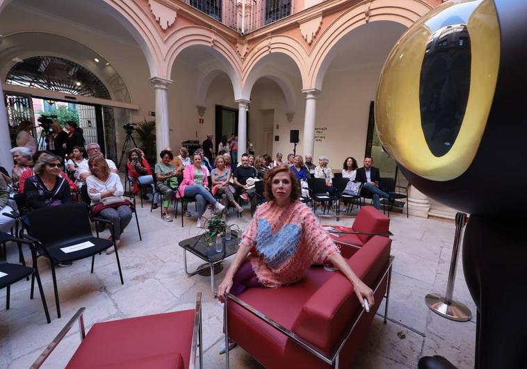 Así ha sido la presentación de las memorias de Ágatha Ruiz de la Prada en el Aula de Cultura de SUR