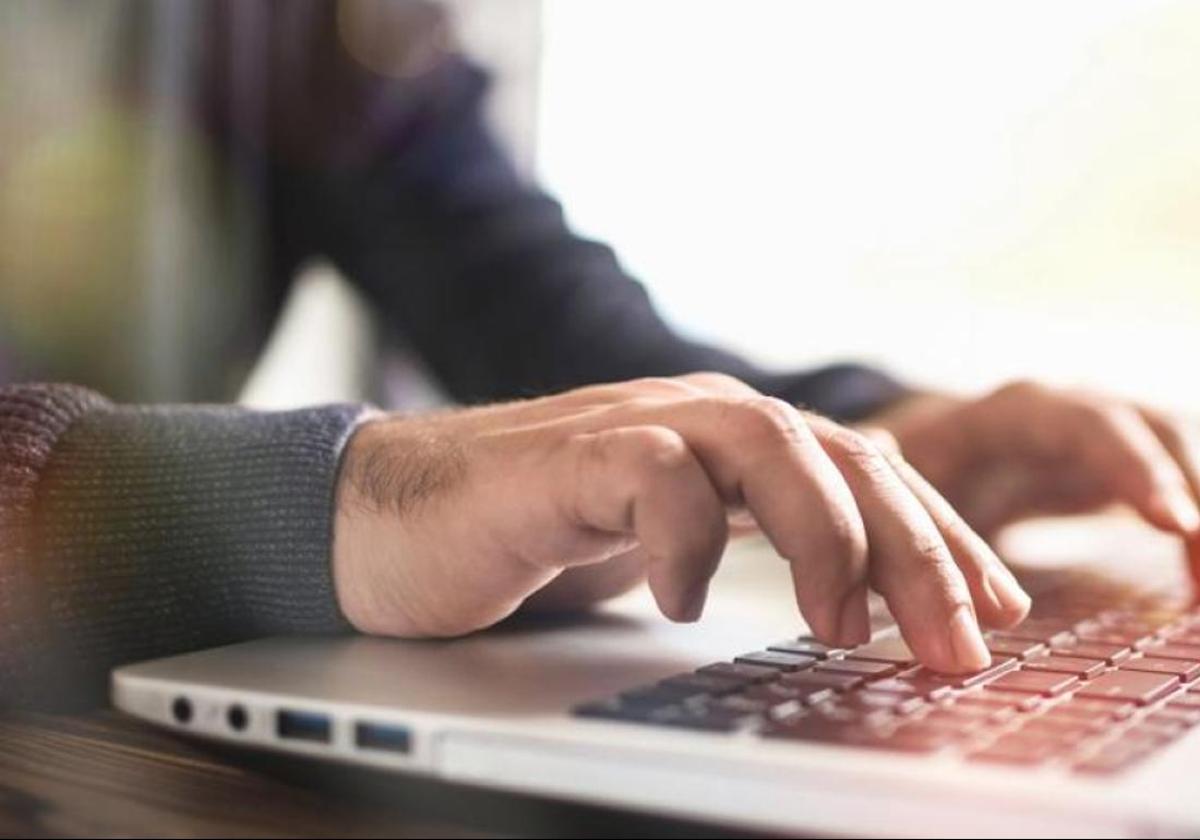 Nueva ayuda de 240 euros para pagar Internet: requisitos y cómo solicitarla