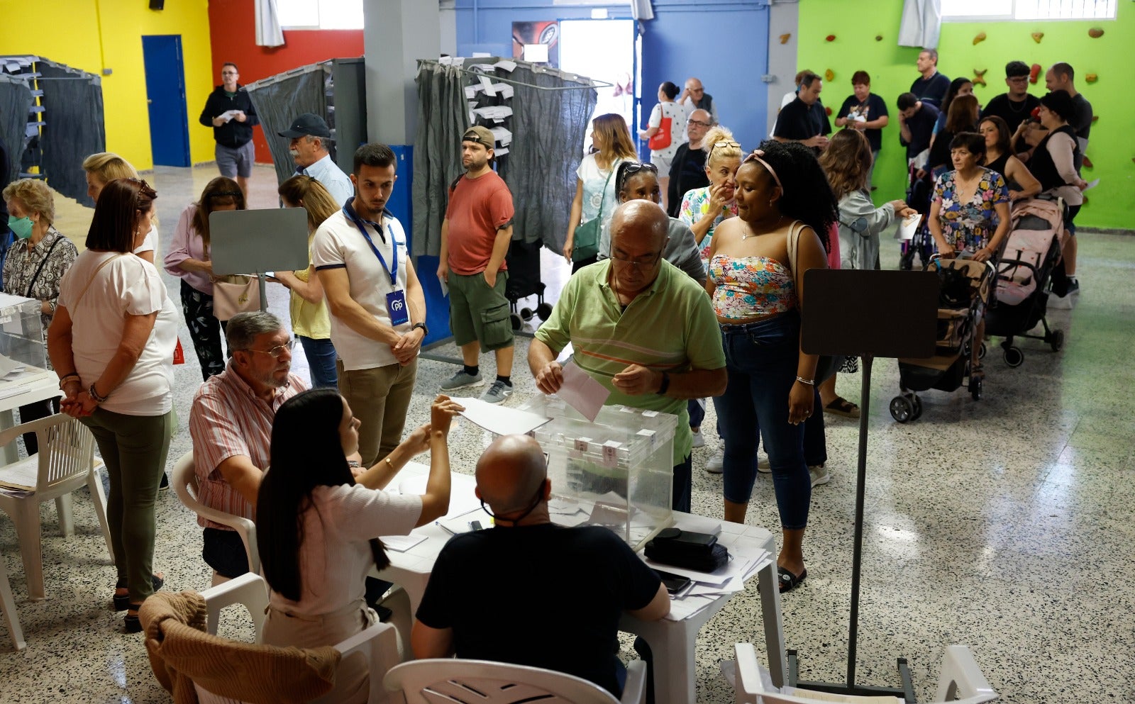 Ambiente en la jornada electoral en los colegios malagueños