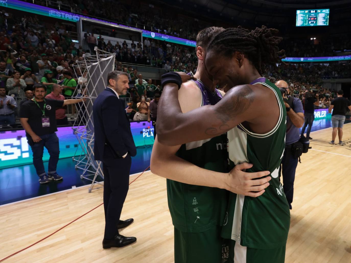 El segundo partido de play-off entre Unicaja y Tenerife, en fotos