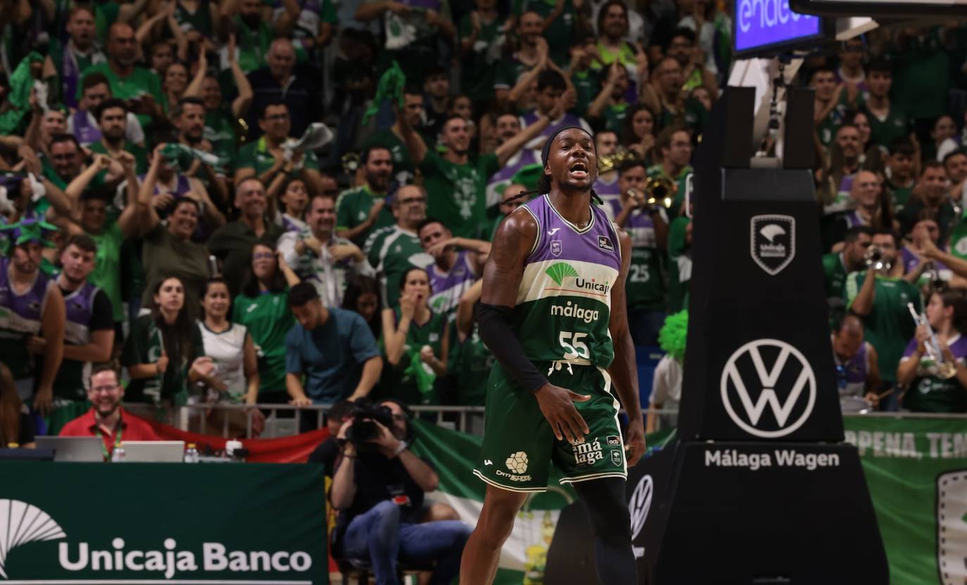 El segundo partido de play-off entre Unicaja y Tenerife, en fotos