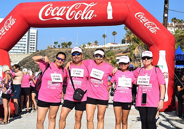 Imagen principal - Más de un millar de personas salen a la calle por Cudeca