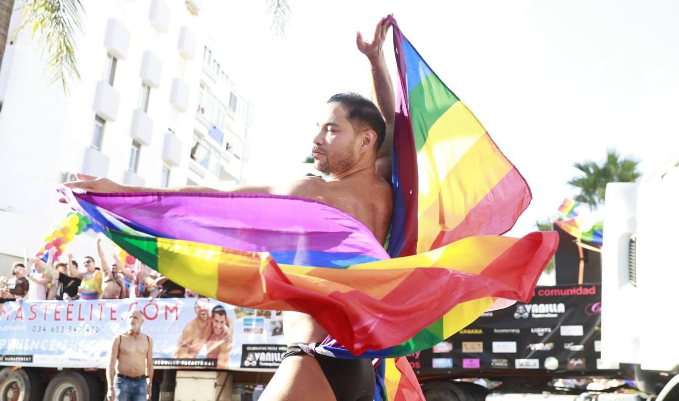 El desfile del Pride Torremolinos 2023, en imágenes