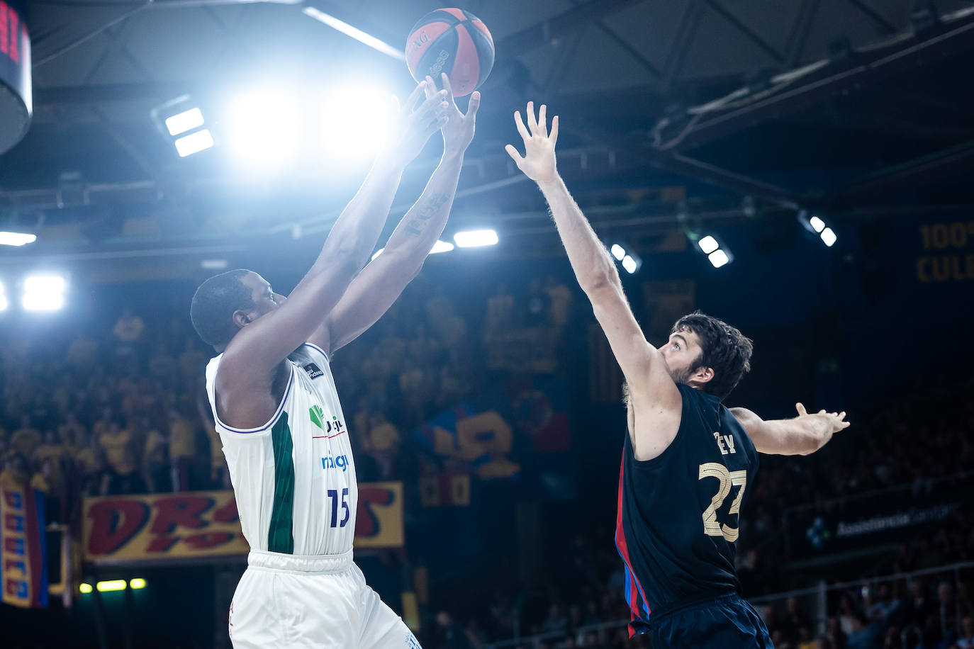 El primer encuentro de semifinales entre Barça y Unicaja, en imágenes