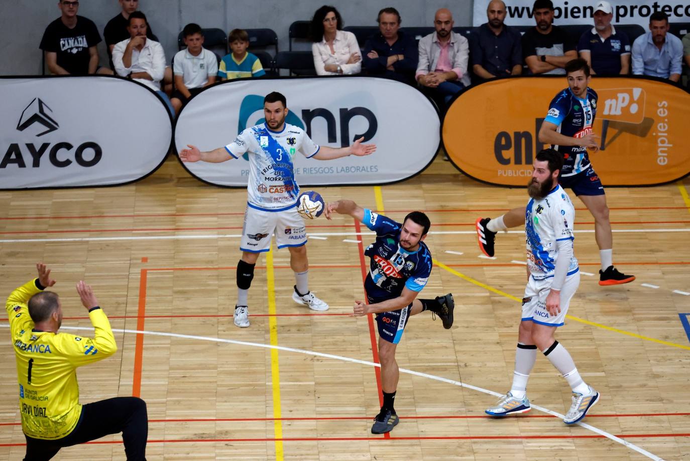 El Trops Málaga cae ante el Cangas