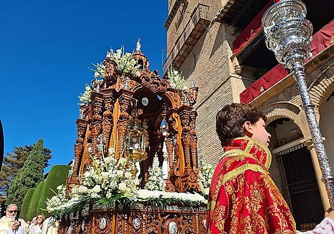 Un momento de la procesión en Ronda.