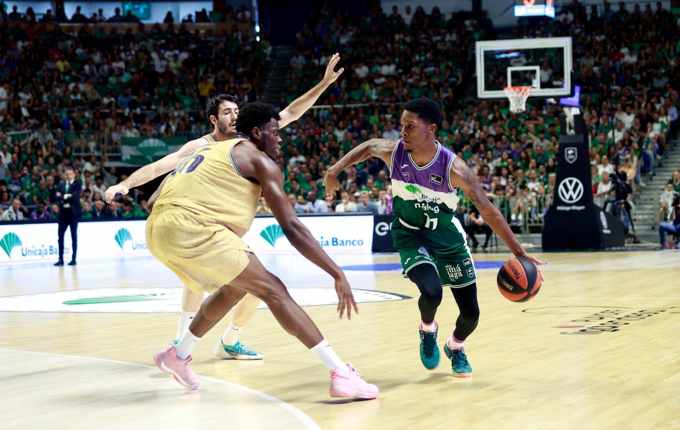 El tercer partido de la serie Unicaja-Barça, en imágenes