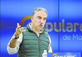 Bendodo, en una rueda de prensa en la sede del PP malagueño.