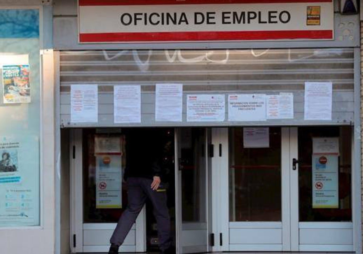 El SEPE aclara la letra pequeña del documento que firman los desempleados cuando solicitan el paro