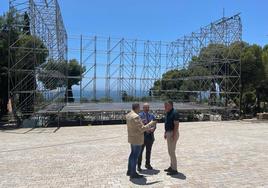 Chema Domínguez, Javier Salas y José Alberto Armijo, en una visita a la zona del auditorio.