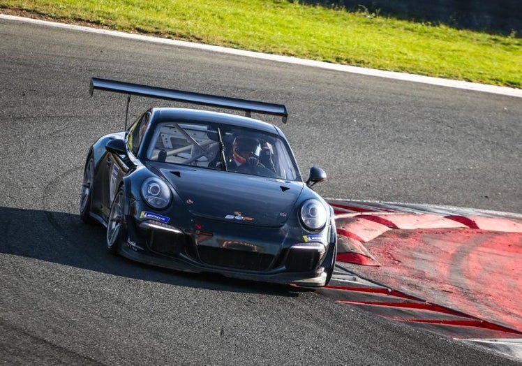 El Porsche 991-1 GT3 Cup que comanda la pareja Fontes-Sanabria.