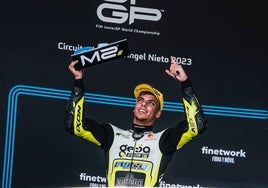 Yeray Ruiz celebra su primer podio en el Europeo de Moto2, en el circuito de Jerez.