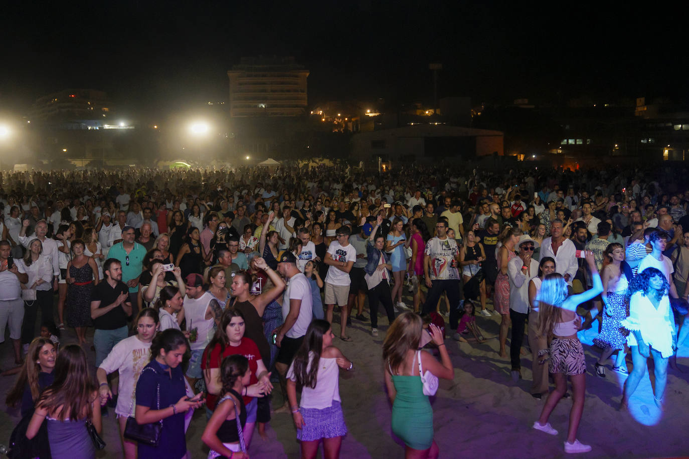 Celebración de San Juan en las playas de Marbella.