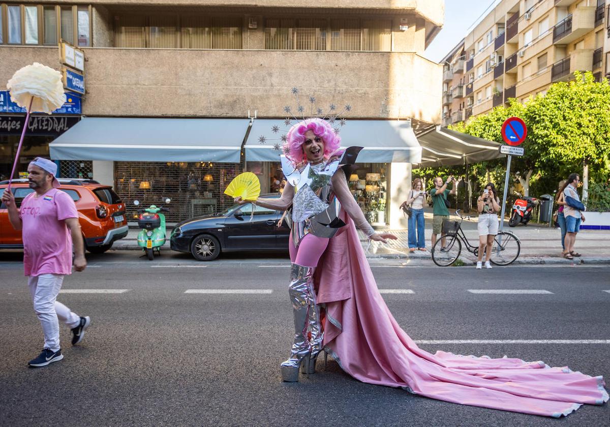 La celebración del día grande del Orgullo de Sevilla, en imágenes