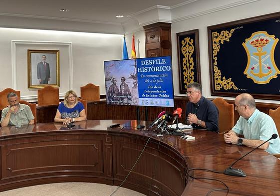 Acto de presentación de la iniciativa cultural que tendrá lugar este viernes en Nerja.