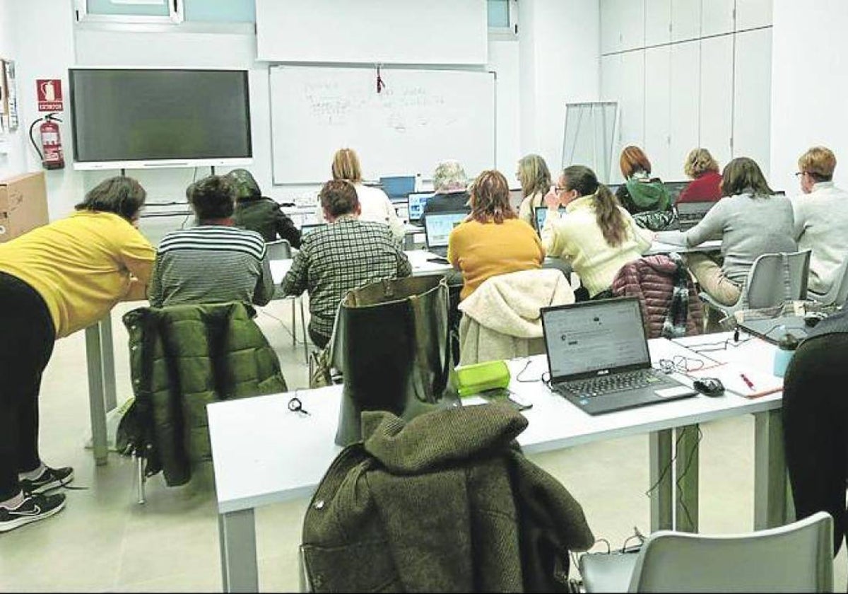 El SEPE retirará el subsidio para mayores de 52 años a los desempleados que no hagan cursos de formación