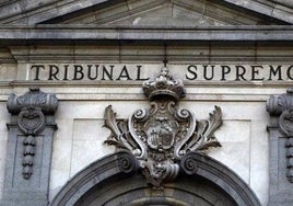 El Supremo fija doctrina y falla que caerse de camino al bar para merendar en horario de trabajo es accidente laboral