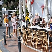 Terraza en Puerto Banús.